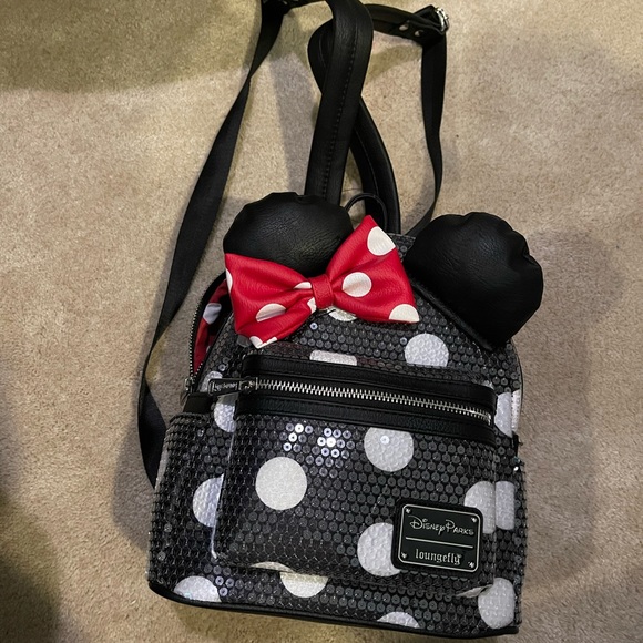 Loungefly Minnie Mouse Backpack - Picture 6 of 6